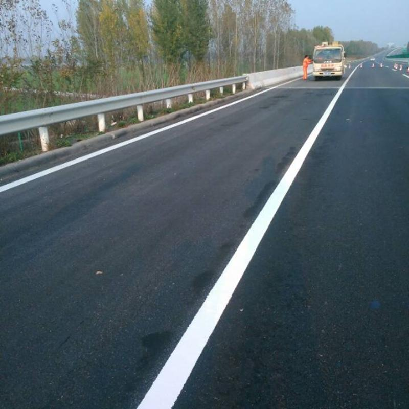 南京道路标线全解析 从标线看懂金陵城的交通语言