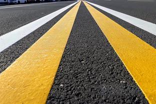道路标线全解析 安全驾驶从读懂路面语言开始